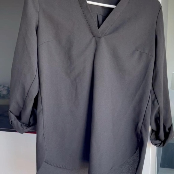 3/22 🧡 Dynamite V neck open collar blouse - Picture 5 of 5